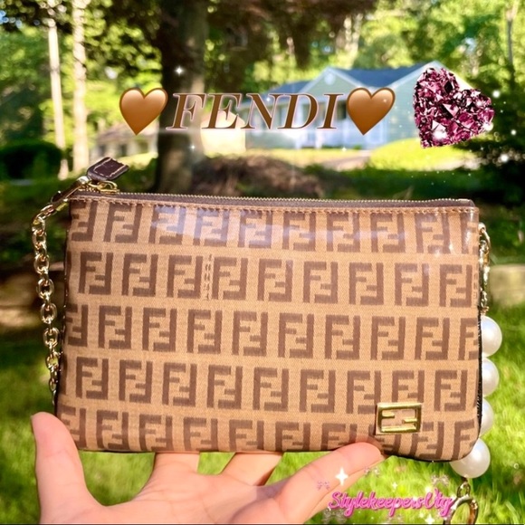 Fendi Handbags - 🎀SALE🎀🤎Auth🤎 FENDI Zucca FF Monogram Wallet Pochette/Clutch(Fit Phone)🌸✨